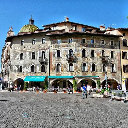 Al Palazzo Malfatti